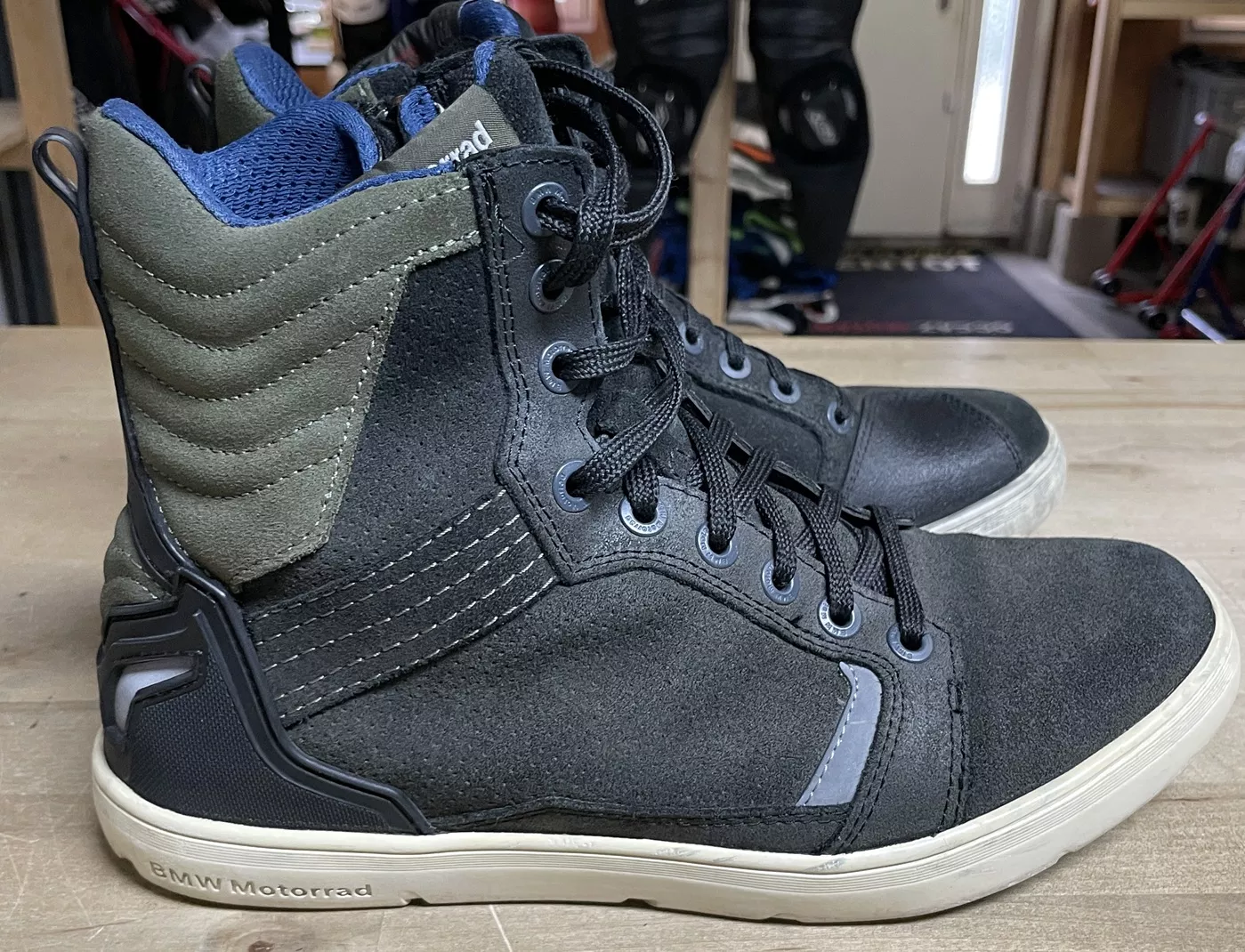 Baskets BMW P.42
