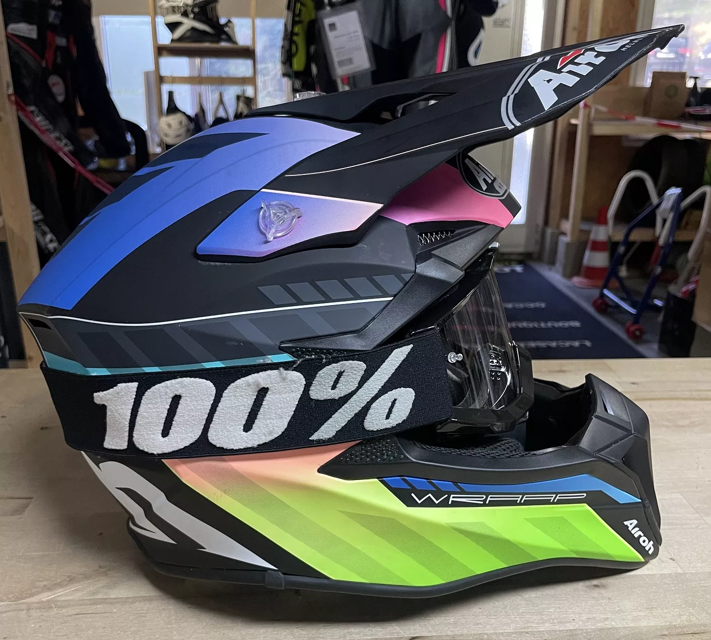 Casque MX Airoh + lunette 100% T.S